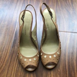 Leather tan sling back shoes